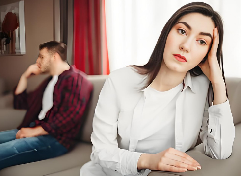 总把自己的想法强加给予对方，很容易吵起来